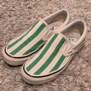 Vertical Green Stripe Slip On Vans Style 98